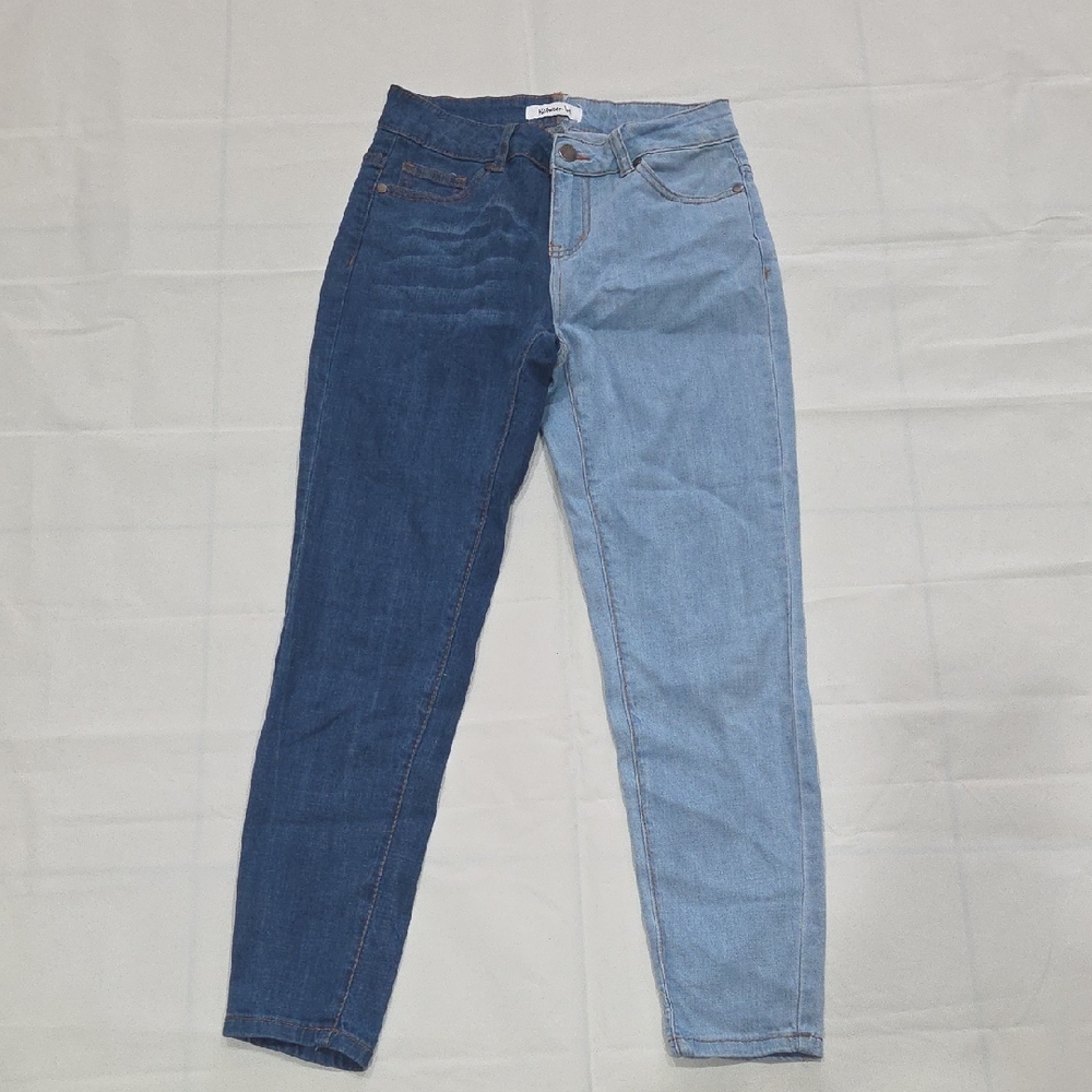 Two-Tone Denim Junior Jeans